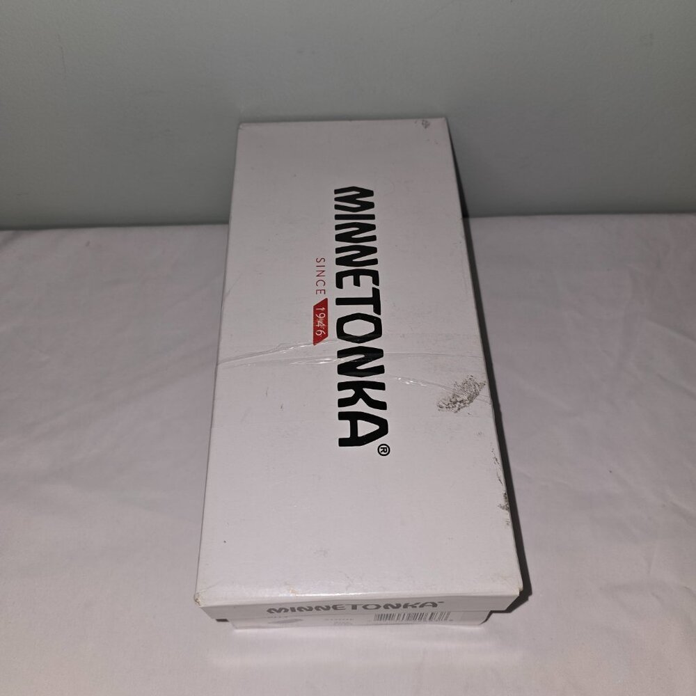 Minnetonka Cally Slippers in Stone, Women's 10M, New in Box - Picture 9 of 9